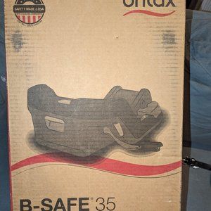 Britax Infant Car Seat Base w/ SafeCenter Latch Installation (S908200) B-Safe 35